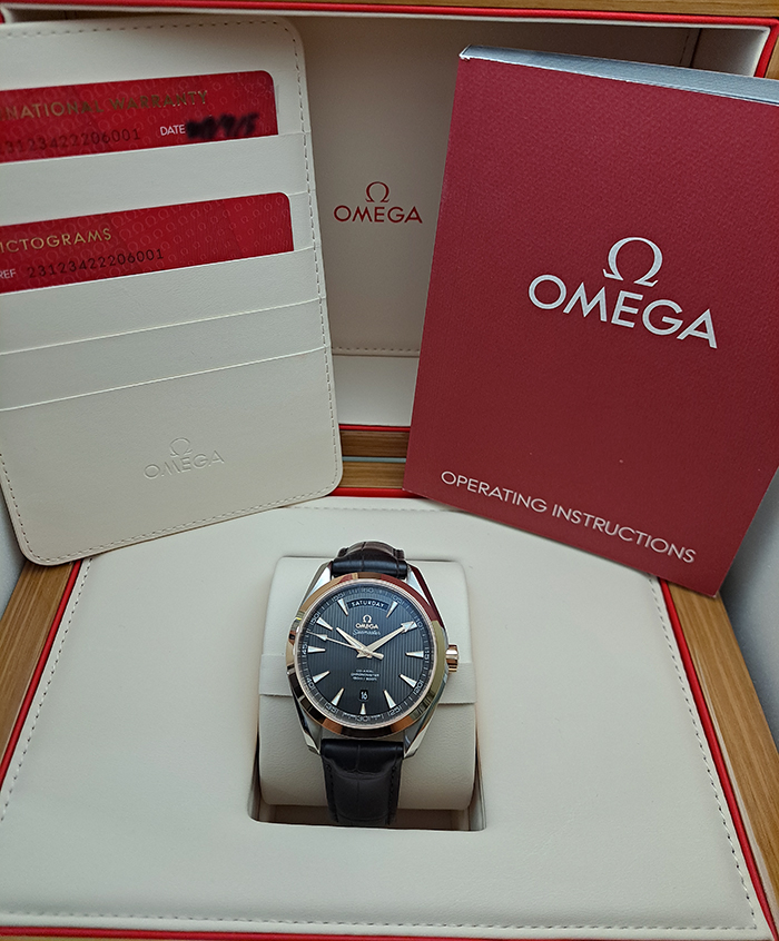 Omega Seamaster Aqua Terra 150M Co-Axial Day-Date 18K RG/SS Ref. 231.23.42.22.06.001