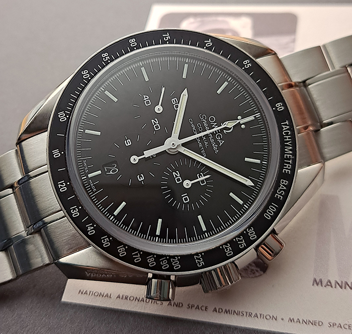 XL Omega Speedmaster Moonwatch Co-Axial Chronograph Enamel Dial Ref. 311.30.44.50.01.001